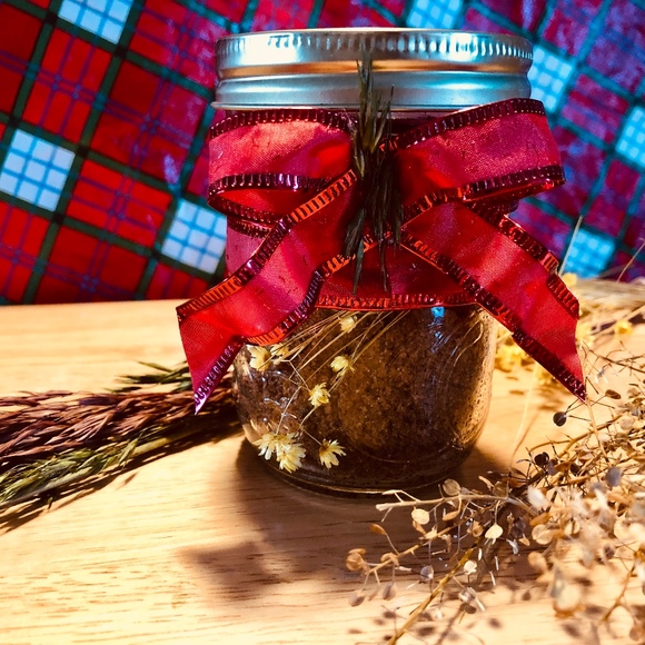 Meet your Posher, Krystal - Picture 1 of 1